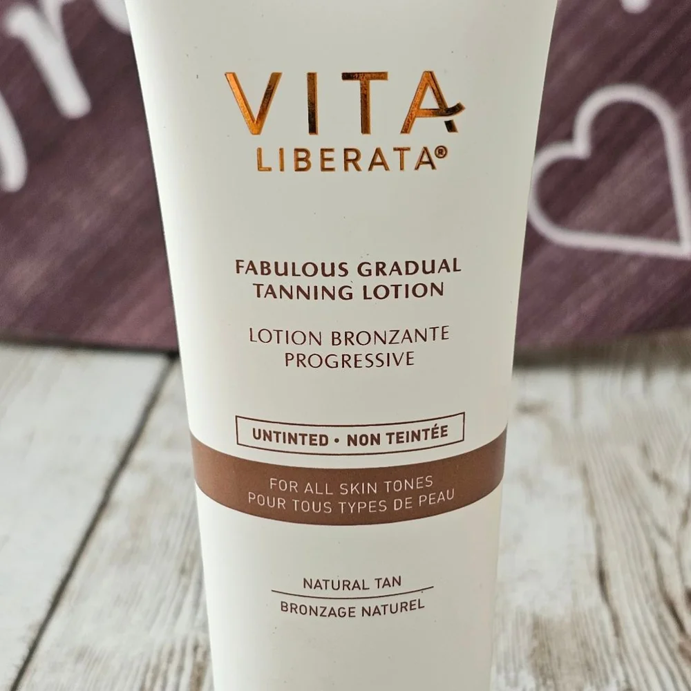 Vita Liberata Tanning Lotion Beauty 50 ml / 1.69 fl oz White
